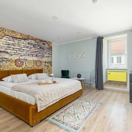 Komfortowe W Centrum Bytomia Blisko Rynku By Renters *