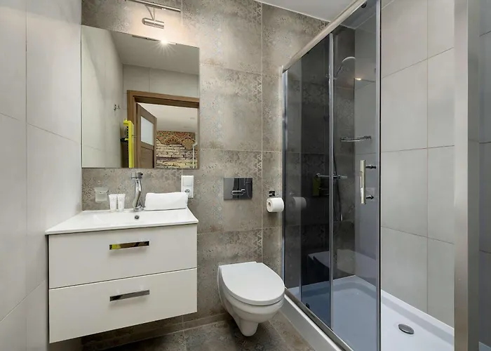 Komfortowe W Centrum Bytomia Blisko Rynku By Renters דירה *